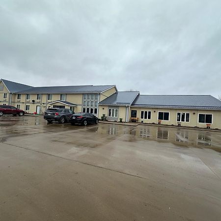 De Smet Super Deluxe Inn & Suites Exteriör bild