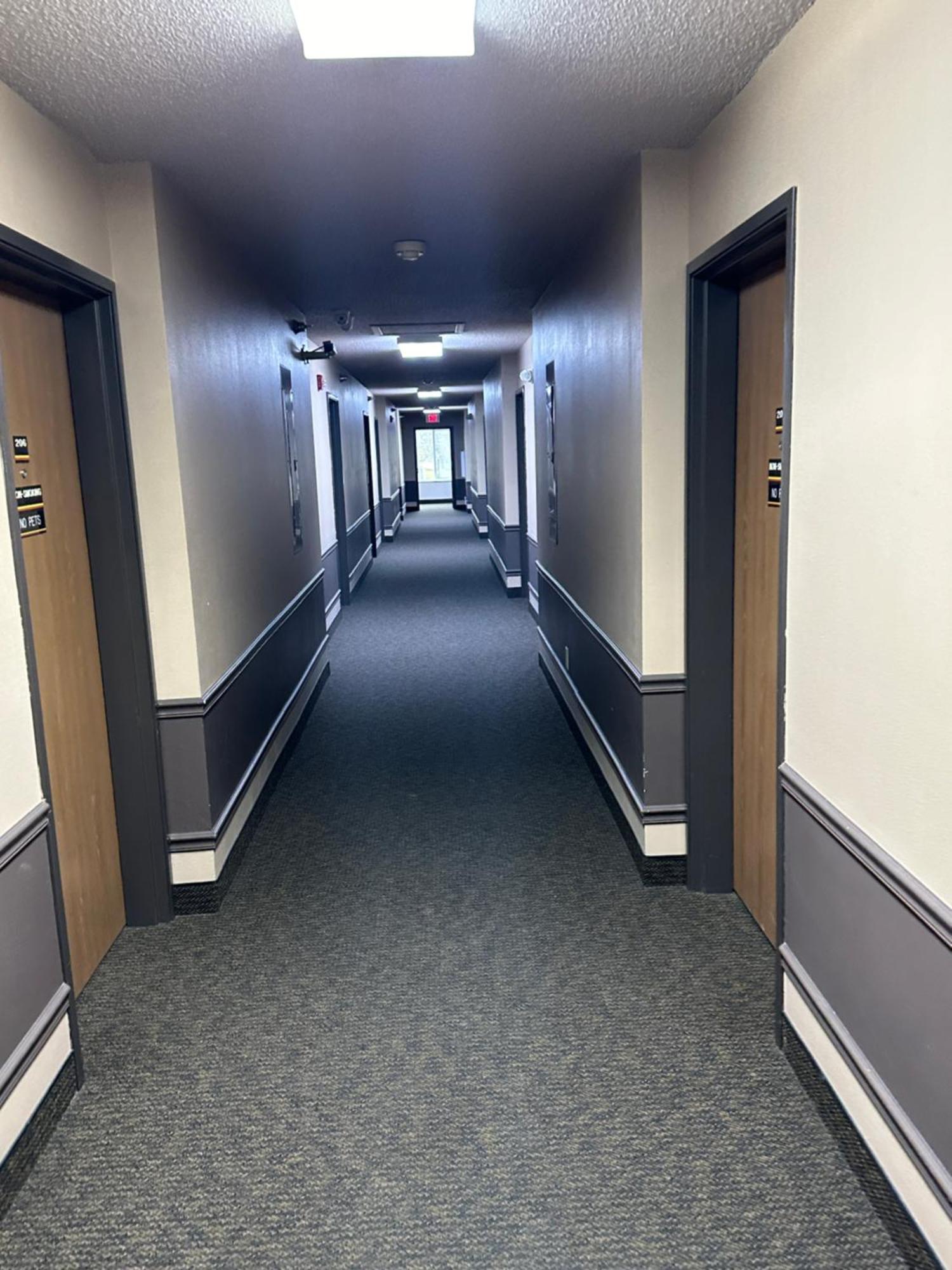 De Smet Super Deluxe Inn & Suites Exteriör bild