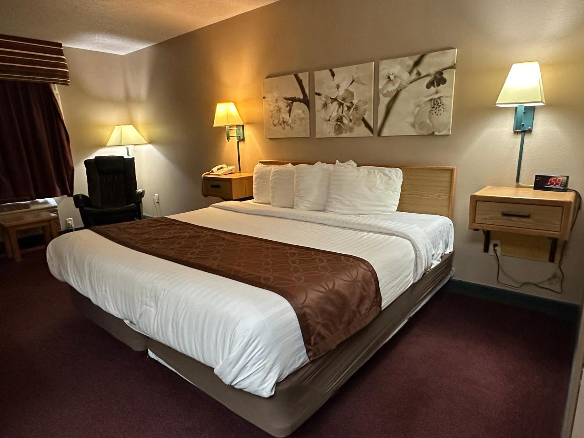 De Smet Super Deluxe Inn & Suites Exteriör bild