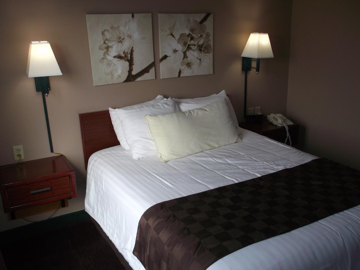 De Smet Super Deluxe Inn & Suites Exteriör bild