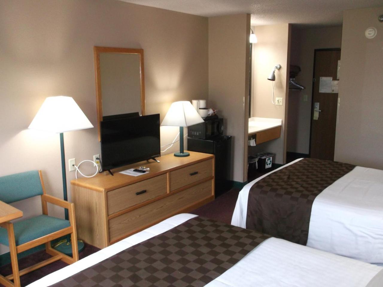 De Smet Super Deluxe Inn & Suites Exteriör bild